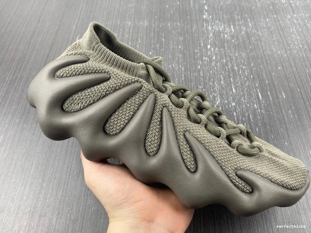 Cinder Yeezy Adidas GX9662 450 0815